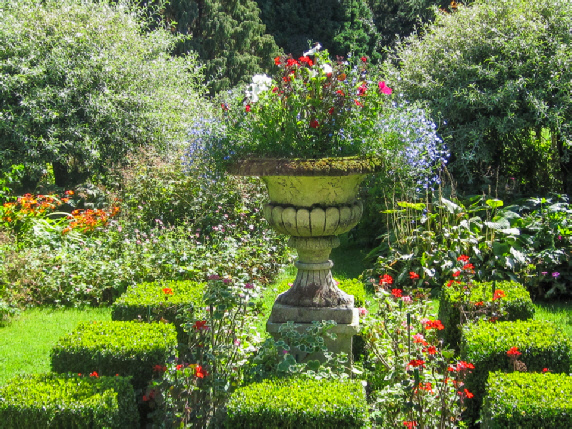 Constable Burton Hall Gardens