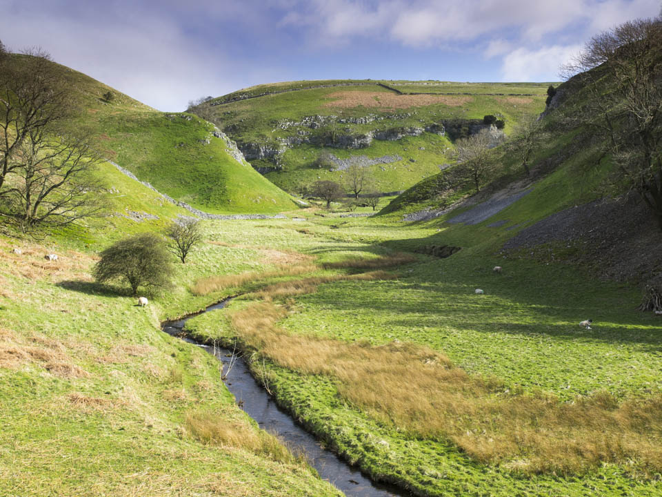 Approach to Trollers Gill