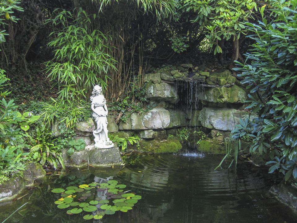 Water Garden, Nidd Hall hotel