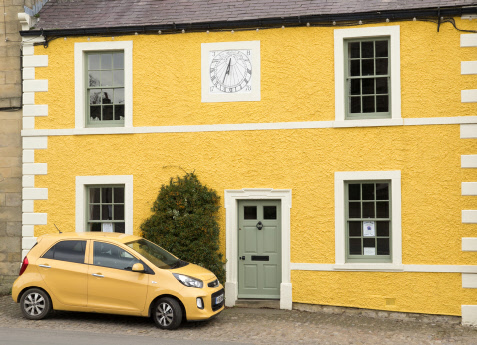 Middleham old Post Office and sundial