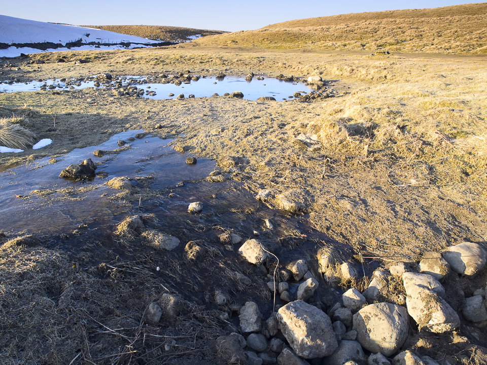 Water sinks, Malham