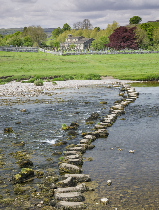 Stepping stones across the River Wharfe at Linton